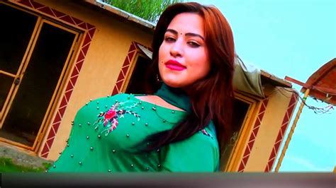 Sexy Pakistani woman stays alone, he plans to try his luck. . Pashto xxx video
